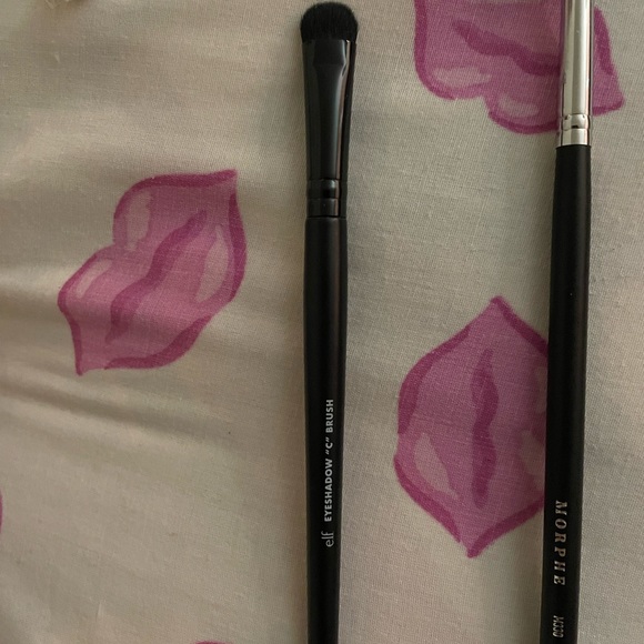 Assorted Brushes - Picture 2 of 5